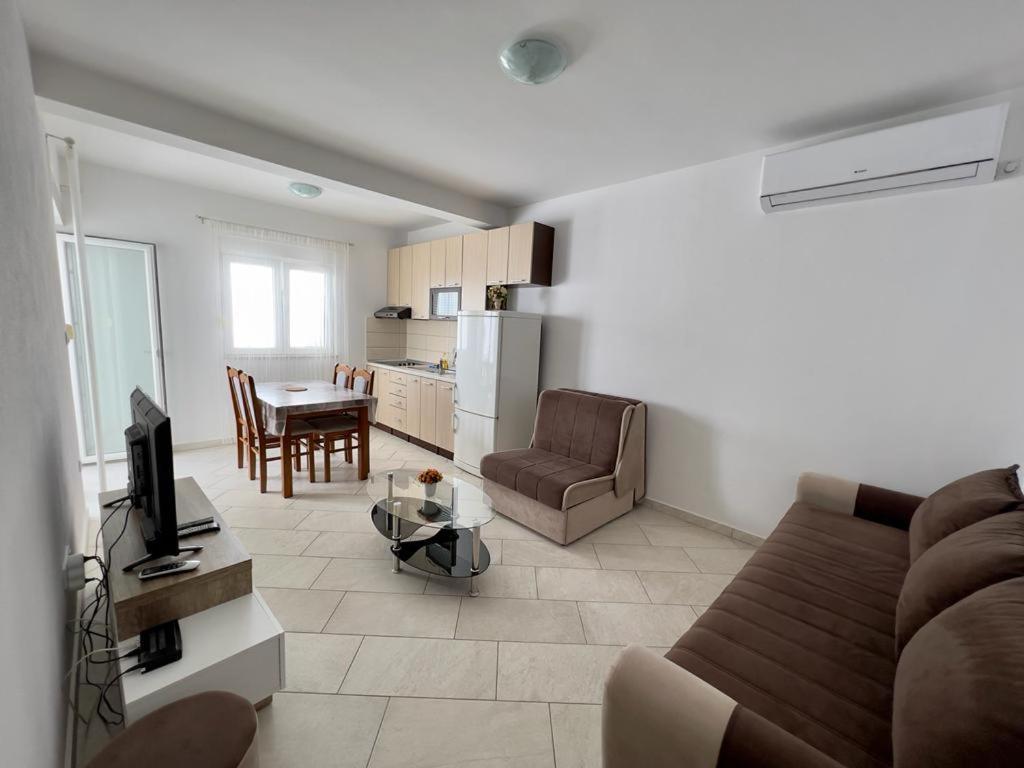 Apartments Obad Неум Екстериор снимка