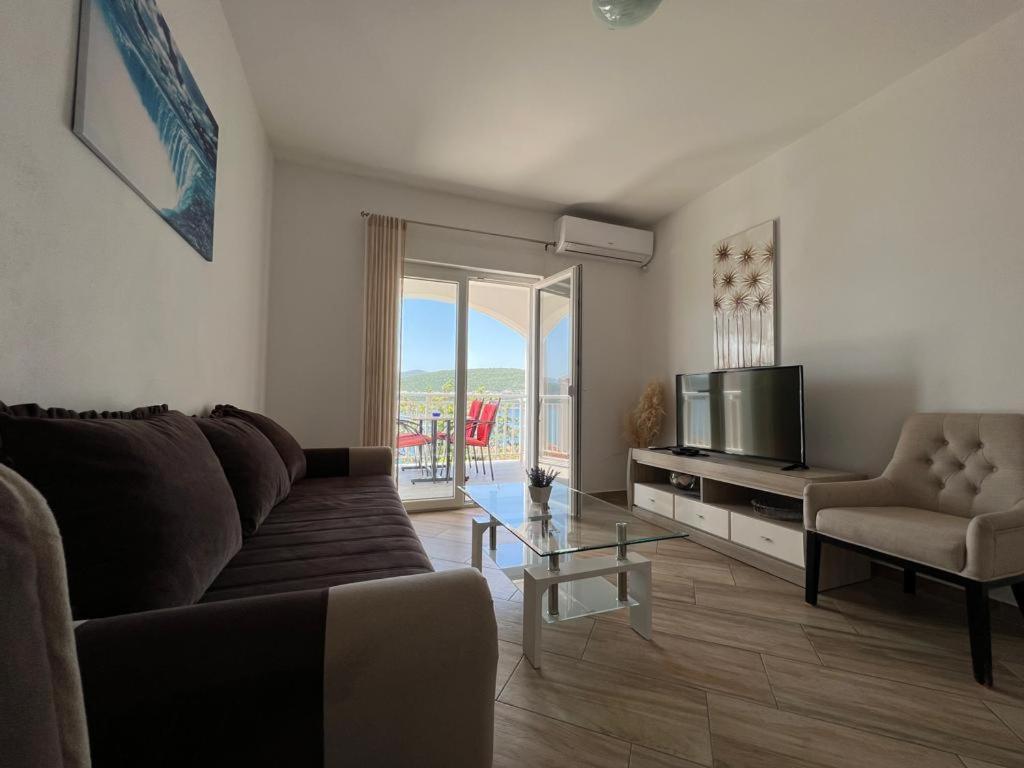 Apartments Obad Неум Екстериор снимка
