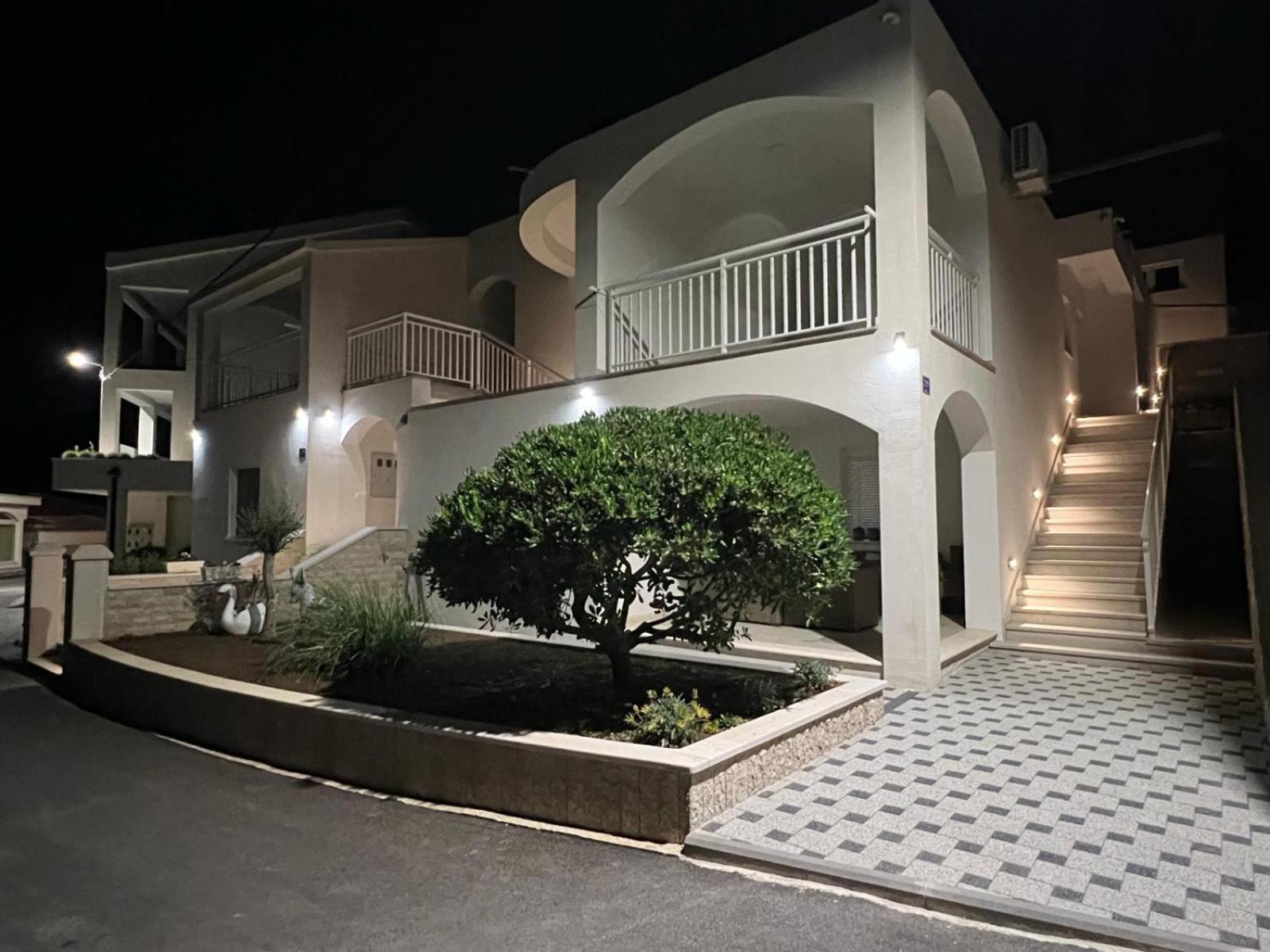Apartments Obad Неум Екстериор снимка