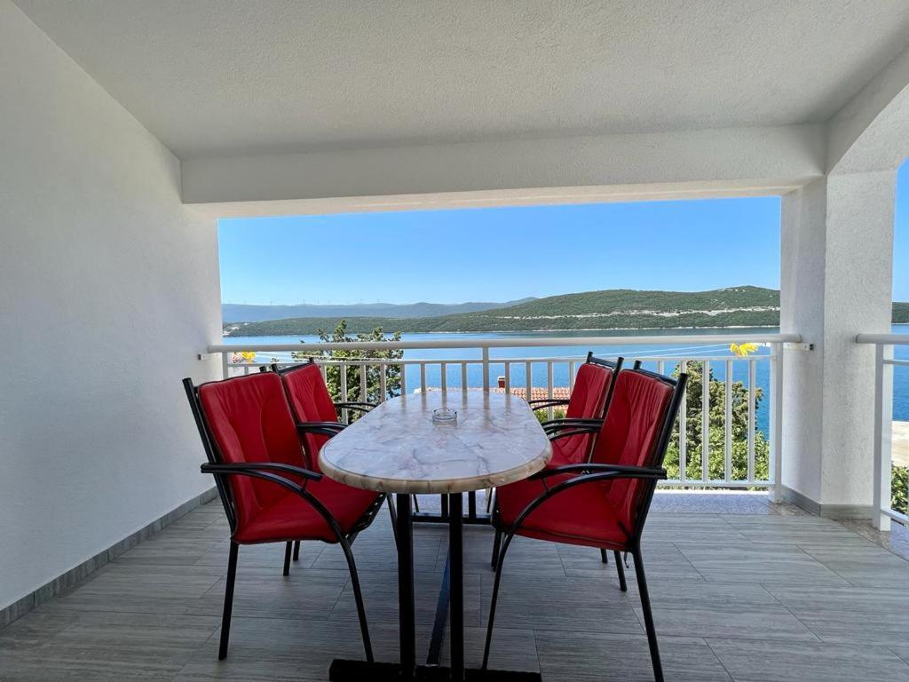 Apartments Obad Неум Стая снимка